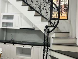 Cho thuê nr 21 lò đúc, 12 triệu, 20m2, 2pn, 3wc, thiết kế hiện đại, đồ cơ bản