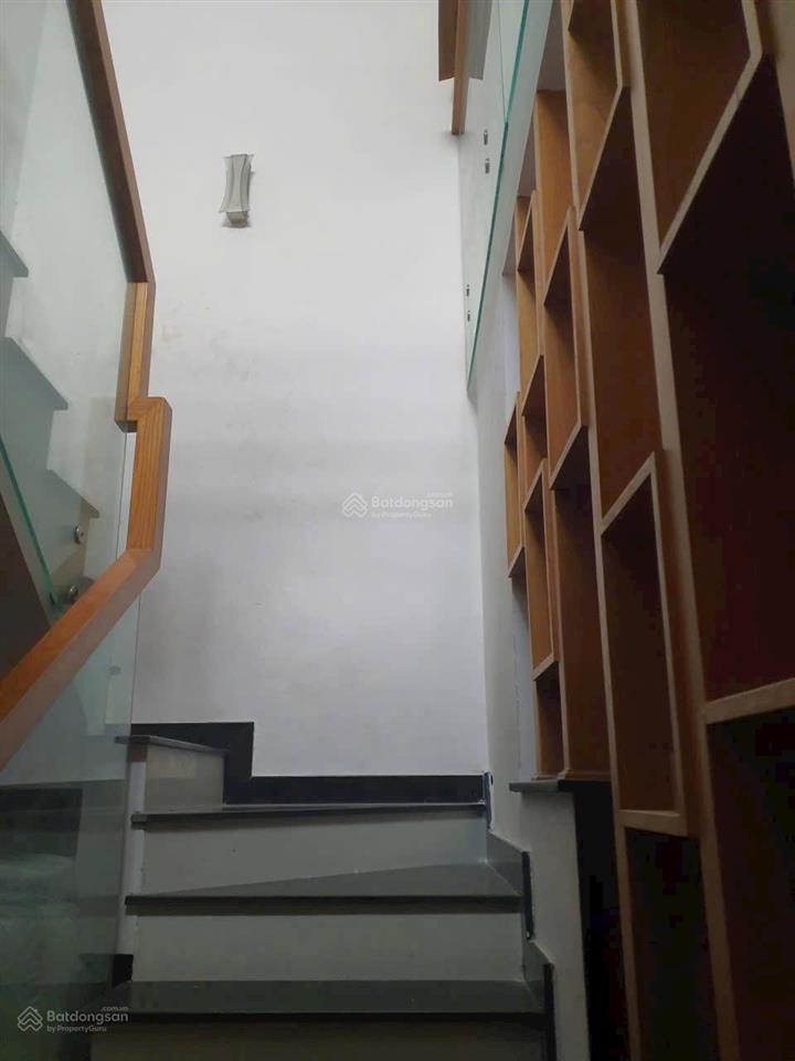 Chính chủ cần bán gấp nhà tân phú 64m2 (4x16) 2 tầng a4 sổ hoàn công đủ 6.9 tỷ