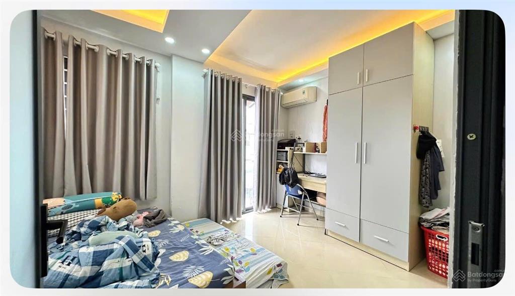 Bán nhà quận 3 đường trần quang diệu 30.4m2, giá 5.9 tỷ
