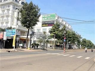 Bán 500m2, mặt tiền ngang 25m gần cây xăng hồ thị hương, sổ sẵn, long khánh