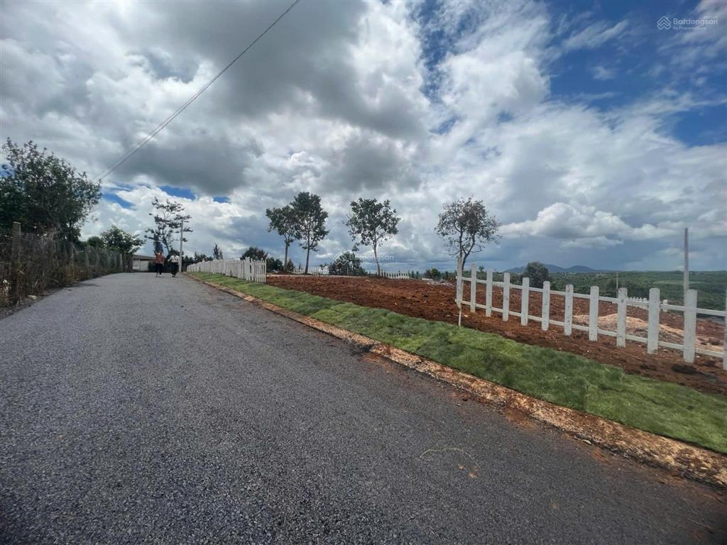 Bán đất đẹp xuất sắc ngay trạm y tế mới xã hoà ninh, giá có thỏa thuận, 136.5m2