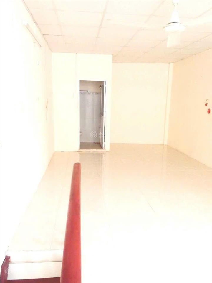 Bán gấp nhà 3 tầng đường thành thái, f 14 quận 10, giá 4,5 tỷ