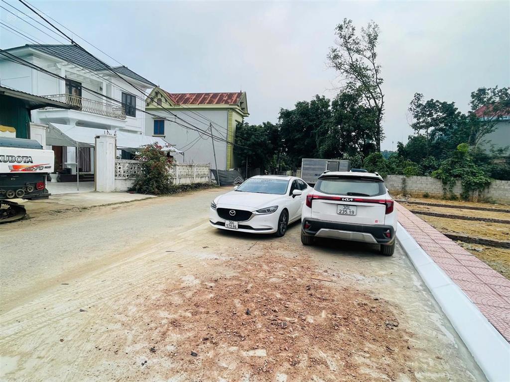 Cần tiền trả ngân hàng bán gấp mảnh đất lô góc tại xuân mai  hn .dt 80,3m2 1 tỷ250.  0876 882 ***