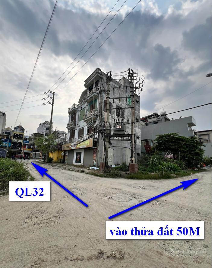 Cắt lỗ ô đất siêu đẹp tại ngã tư trạm trôi, hoài đức. dt 76m2, mt 4mx19m  sổ đỏ chính chủ