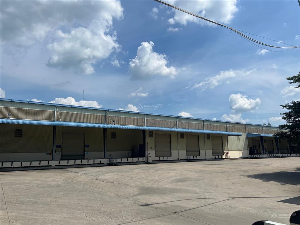 Công ty hoa phượng cho thuê kho, xưởng kcn quang minh. gần sân bay nội bài. 500m2  20.000m2