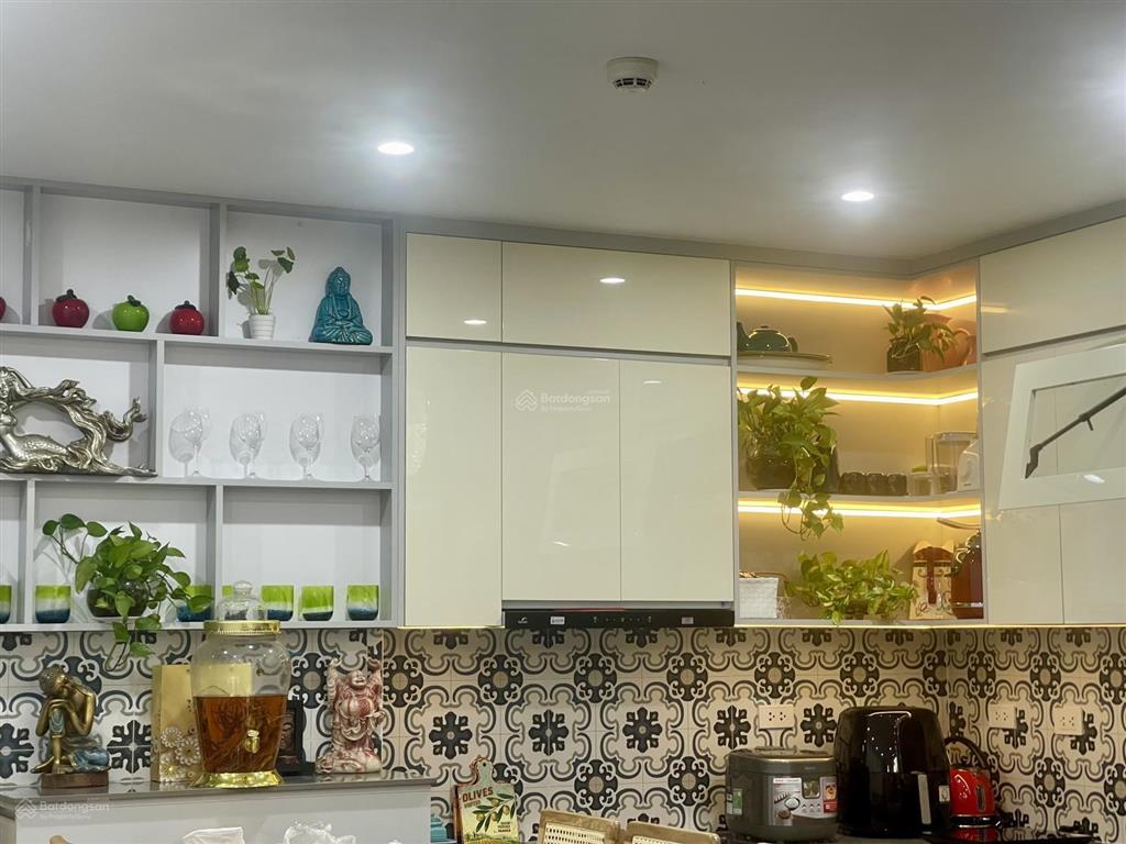 Bán cc ia20 ciputra, 10 tỷ vnd, 110m2, 3pn, 2wc, đầy đủ nội thất