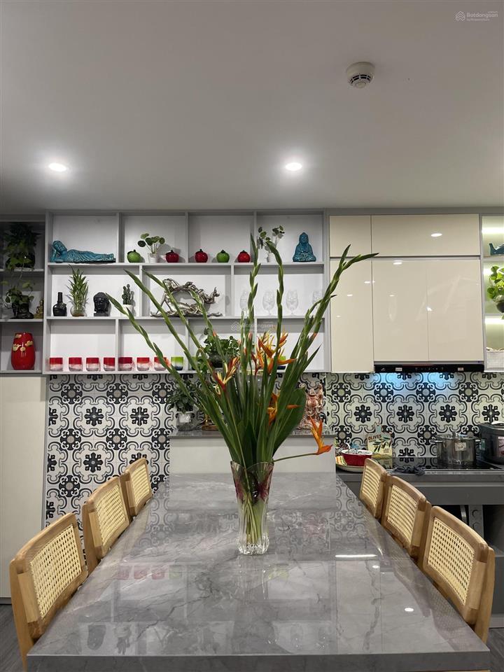 Bán cc ia20 ciputra, 10 tỷ vnd, 110m2, 3pn, 2wc, đầy đủ nội thất