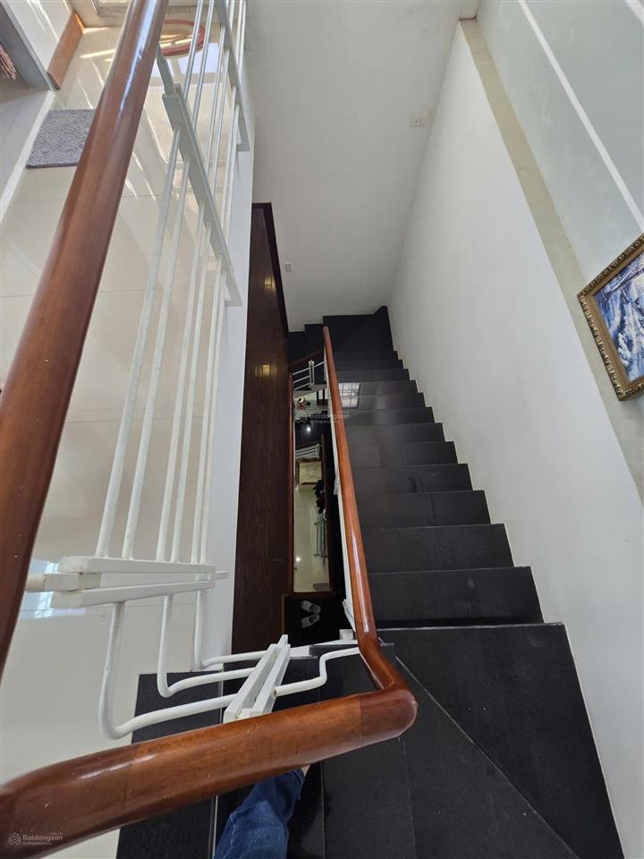 Bán nhà 2,5 tầng nguyễn đăng giai full nội thất, giá chỉ nhỉnh hơn đất 300tr giâ 13ty2 lvcc