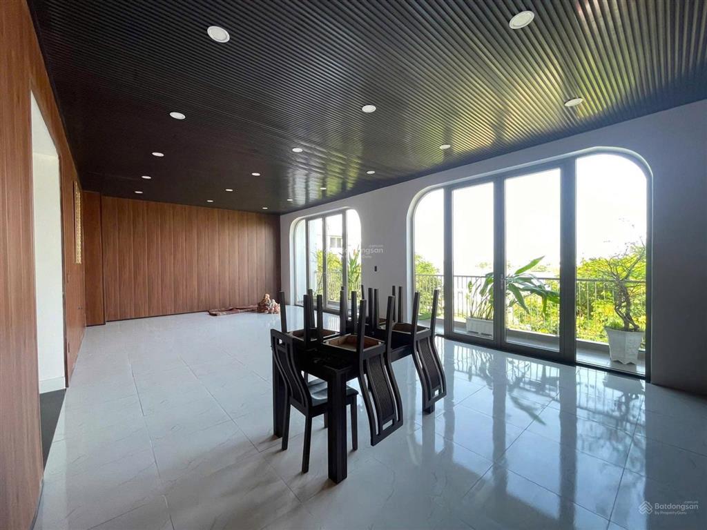 Bán hoặc cho thuê villa 270m(15x18) đường anh thơ, 6pn 6wc giá thuê 95tr  giá bán 29ty5 e đức lvcc