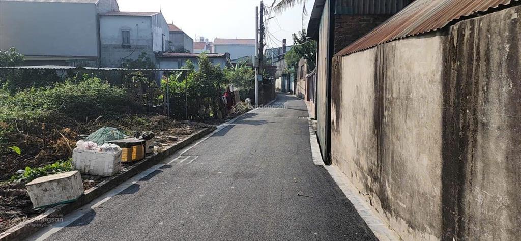 Cc cần bán lô góc full thổ cư giá 5x tr/m2 tại bến trung đường nhựa ô tô tải