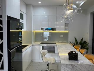 Bán căn góc 2 ngủ chung cư lotus central, đủ nội thất, đang cho thuê 18tr/tháng, giá bán 4,x tỷ