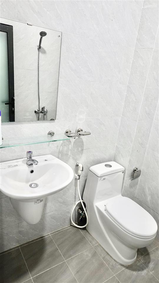 Cho thuê phòng trọ cao cấp  3,4 triệu cửa sổ lớn