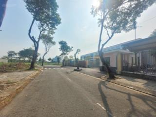 Bán 2 lô liền kề mặt tiền đường khu đại học mở đường tam đa , tp. hcm