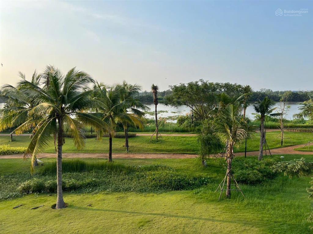 Biệt thự 300m2 trực tiếp cđt thanh toán tiến độ giá chỉ 11.5 tỷ,  0933 068 *** mr. đạt