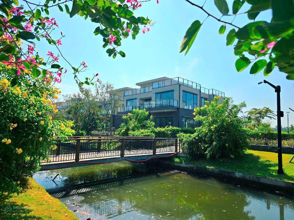 Biệt thự 300m2 trực tiếp cđt thanh toán tiến độ giá chỉ 11.5 tỷ,  0933 068 *** mr. đạt