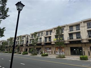 Chủ cần tiền bán gấp shophouse bến du thuyền giá 6 tỷ,  0933 068 *** em đạt