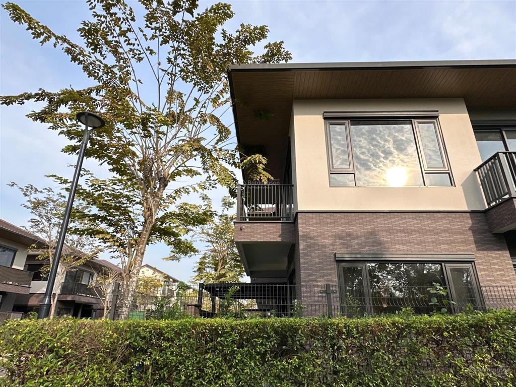 Cần bán gấp căn biệt thự song lập ngay công viên giá tốt nhất thị trường 6.7 tỷ   0933 068 ***