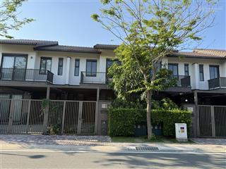 Chủ cần tiền cần bán gấp nhà phố vườn 1 lầu waterpoint giá chỉ 4.050 tỷ   0933 068 *** e. đạt