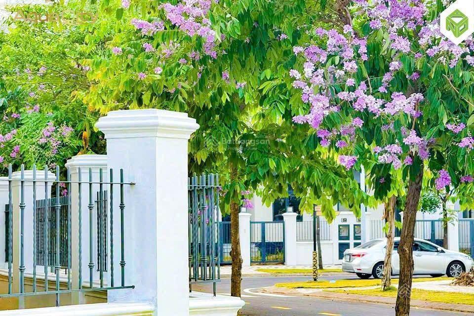 (bán lỗ 1,3 tỷ) 5.9 tỷ, kẹt tiền cần bán gấp nhà phố 6x20m aqua city