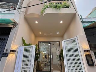 Nhà đẹp, 53m, full nội thất hải châu, kiệt thông, gần đường mà giá chỉ 4.x tỉ chừ kiếm mô ra nữa.