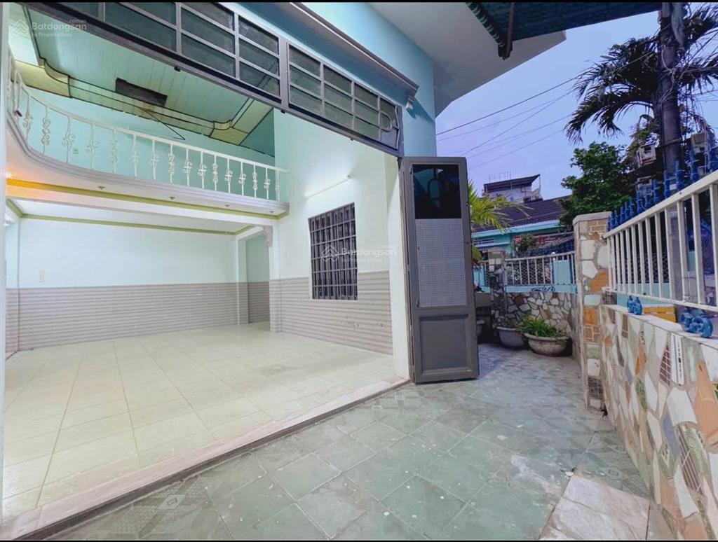 Nhà sau lưng kiệt ô tô đổ nhựa đường cách mạng tháng tám, quận cẩm lệ, đà nẵng