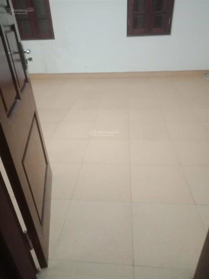 Cho thuê nhà riêng 45m2, 4 tầng ngõ ô tô khu hoàng quốc việt, giá 16tr