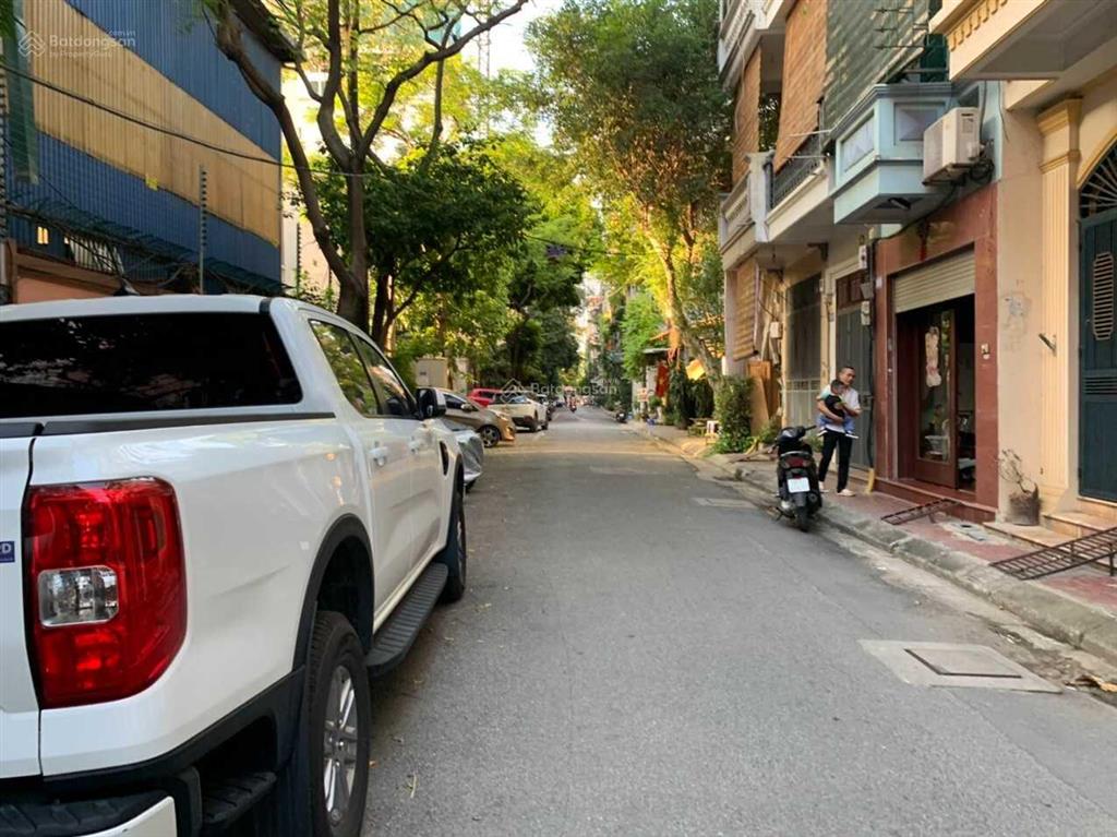 Cho thuê nhà riêng 45m2, 4 tầng ngõ ô tô khu hoàng quốc việt, giá 16tr