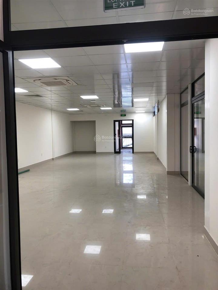 Cho thuê tòa nhà mặt tiền rộng gần 14 m trung tâm hải châu, đn
