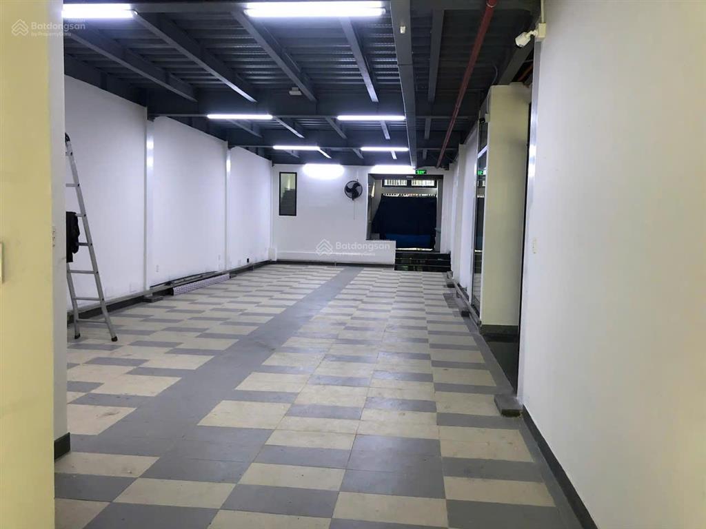 Cho thuê tòa nhà mặt tiền rộng gần 14 m trung tâm hải châu, đn