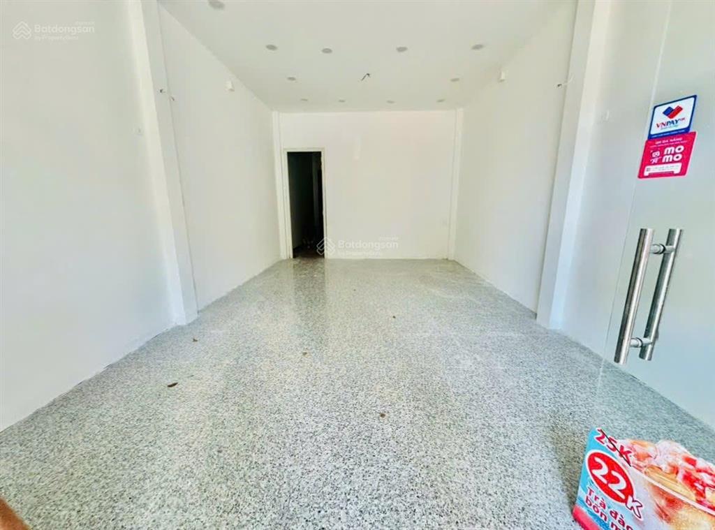 Cho thuê nhà 3 tầng mặt tiền đường lê đình lý