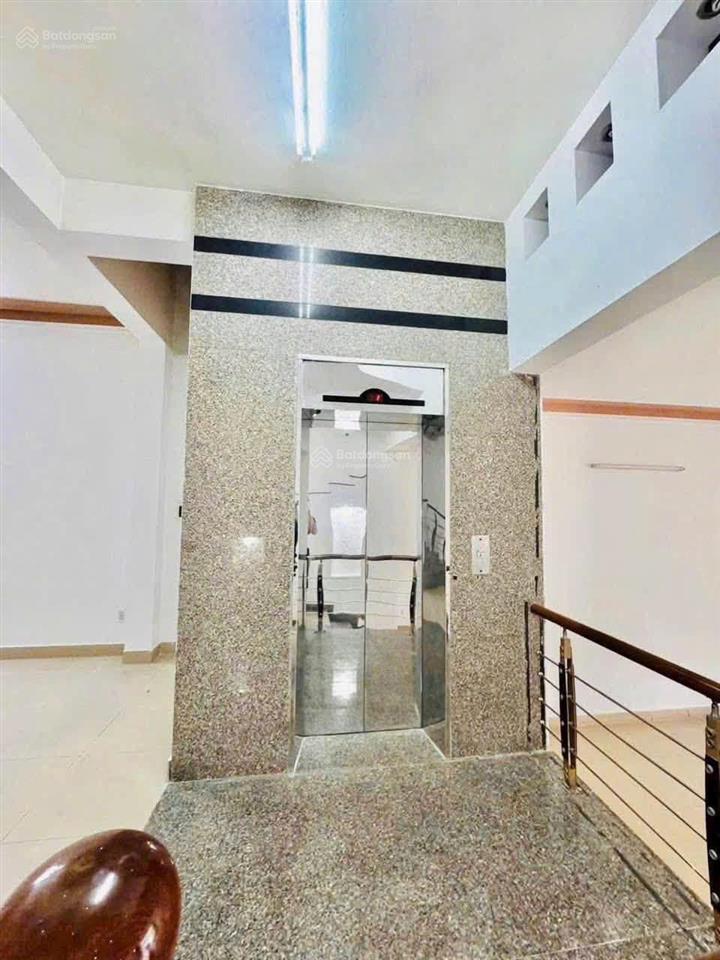 Nhà cho thuê 4 tầng mặt tiền đường 2 tháng 9, hoà cường  có thang máy
