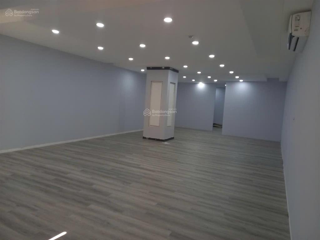 Văn phòng cho thuê mặt tiền đường nguyễn hữu thọ  chỉ 250 k/m2/th bao vat