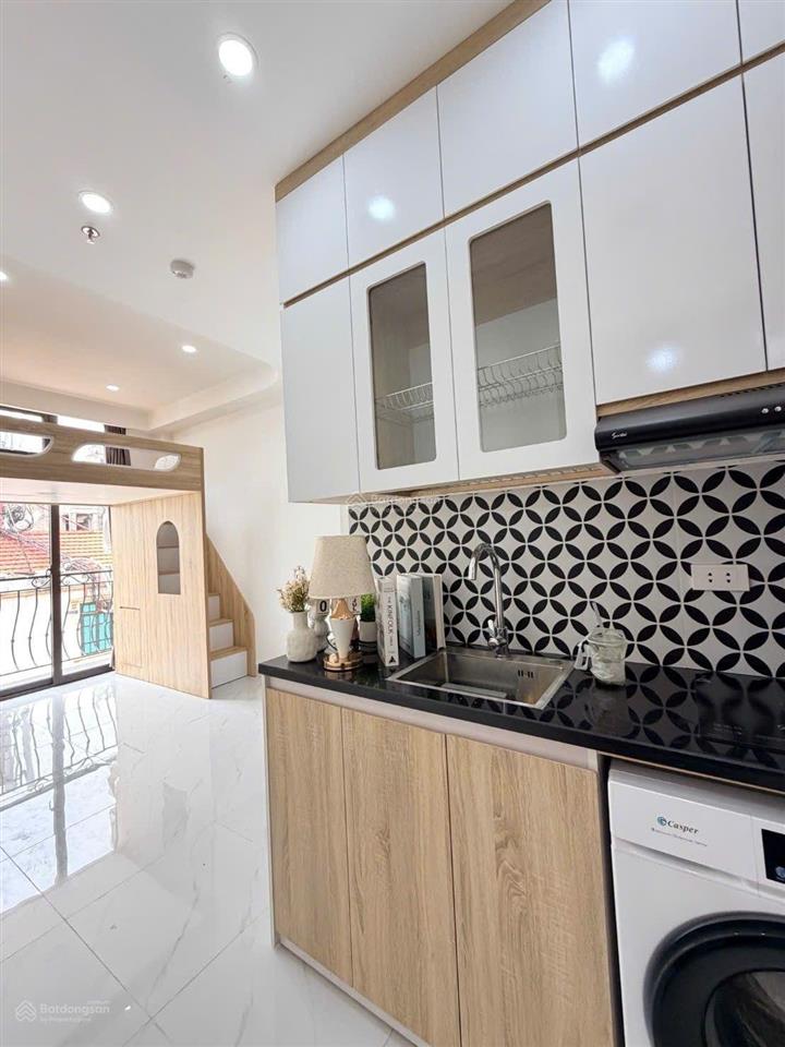 Siêu phẩm dòng tiền mới kinh kong  đường láng  lõi đống đa  8 tầng thang máy  22 phòng khép kín