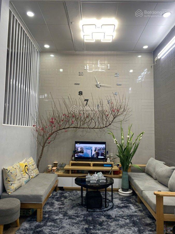 Nhỉnh 16 tỷ sở hữu nhà đẹp cạnh royal city  ngõ rộng kinh doanh  ô tô tránh mặt tiền rộng thoáng