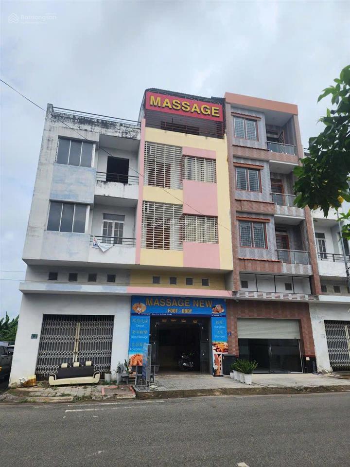 Cần bán nhà 3 tầng mặt tiền tân phước, phú mỹ, bà rịa  vũng tàu, giá chỉ 5,4 tỷ,  0867 979 ***
