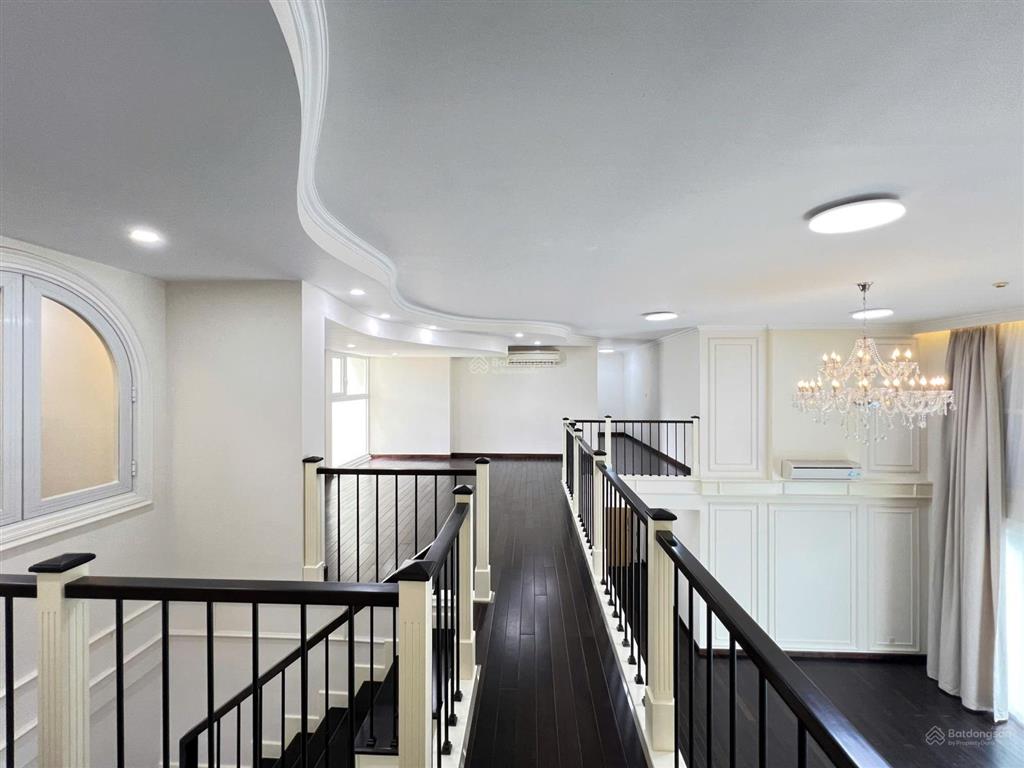 Bán căn hộ duplex vista verde căn góc 3 mặt tiền