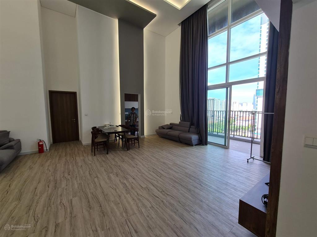 Cho thuê căn hộ duplex vista verde, 5 phòng ngủ, 80tr/tháng. 0867 979 ***