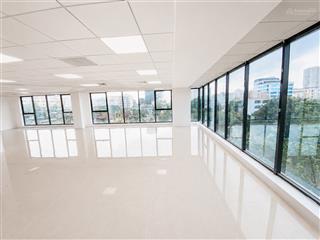 Chùa bộc  cho thuê sàn vp 130m² lô góc 2 thoáng cực đẹp, hầm xe rộng, giá cắt lỗ chỉ 19 triệu