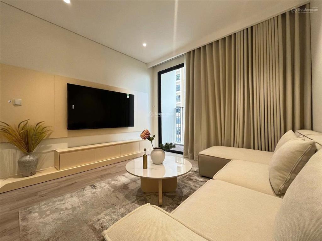 Căn 2pn, 2wc hado centrosa garden quận 10, view thành phố cực đẹp