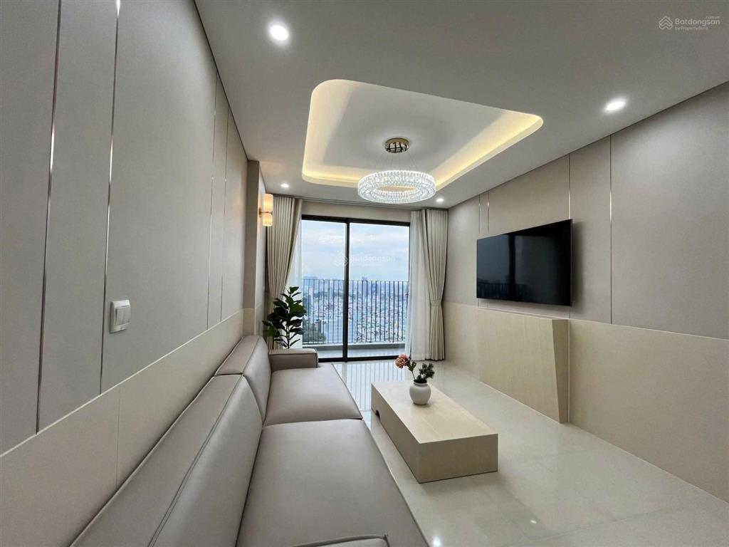 Căn 2pn, 2wc hado centrosa garden quận 10, view thành phố cực đẹp
