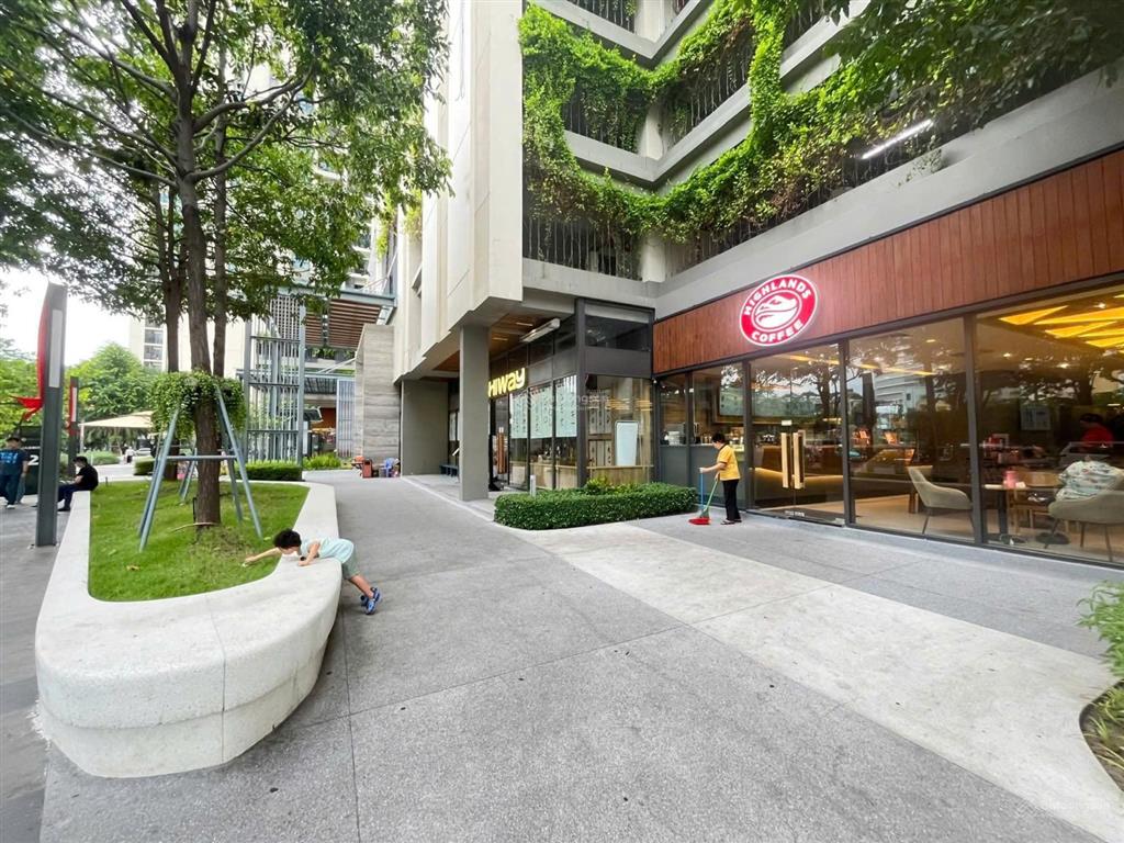 Căn 2pn, 2wc hado centrosa garden quận 10, view thành phố cực đẹp