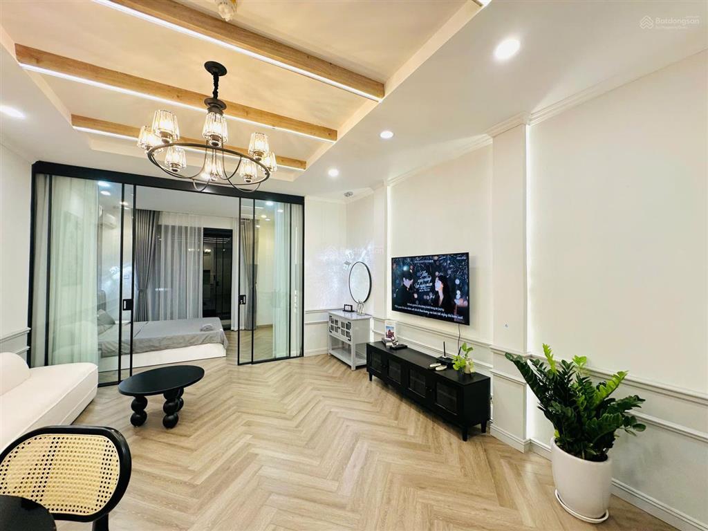 Giá hời căn 53m 1pn t09 times city, tầng trung, giá chỉ 5 tỷ full đồ.  0962 984 ***