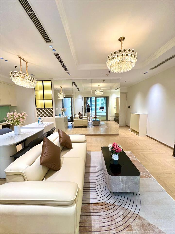 Giá rẻ bất ngờ căn 1pn 56m2 tòa vip park 7 times city, giá 4,8 tỷ full đồ.  0962 984 ***