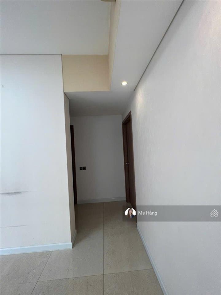 Cho thuê căn 2pn + 1, 124m2 tại the estella, giá 34 triệu vnd.  0938 960 *** hằng xem nhà