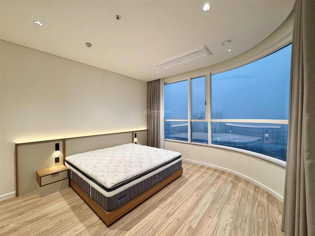 Zeit river thủ thiêm dt 180m2 | full nội thất | 100 triệu | view sala & pháo hoa