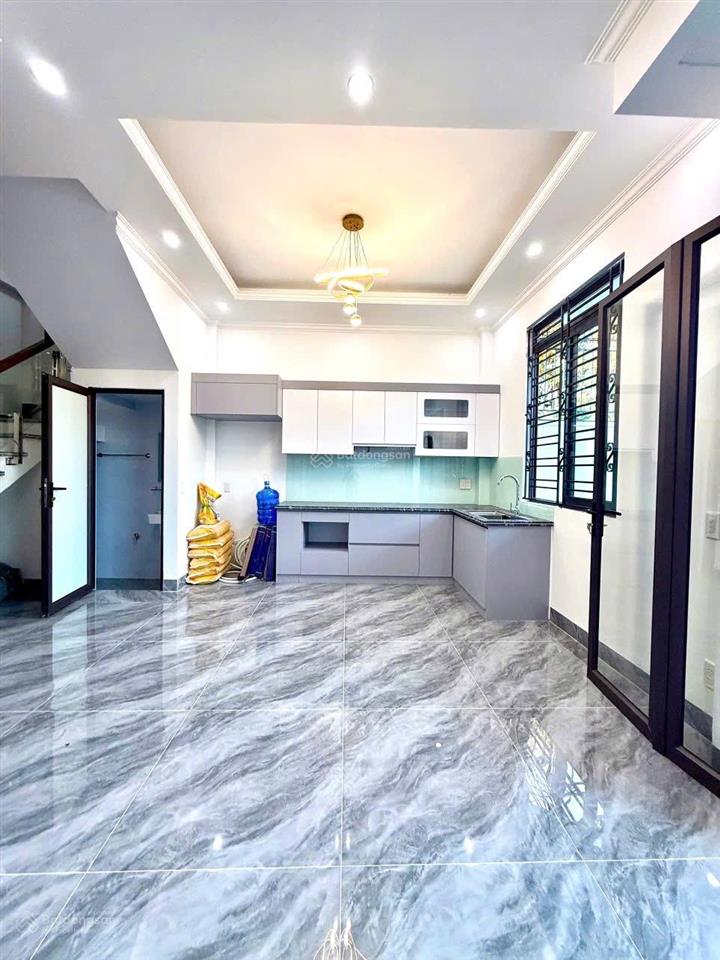 Chính chủ bán nhà trong ngõ đường 208 vân tra, an đồng, độc lập, ô tô đỗ sát nhà, sân cổng