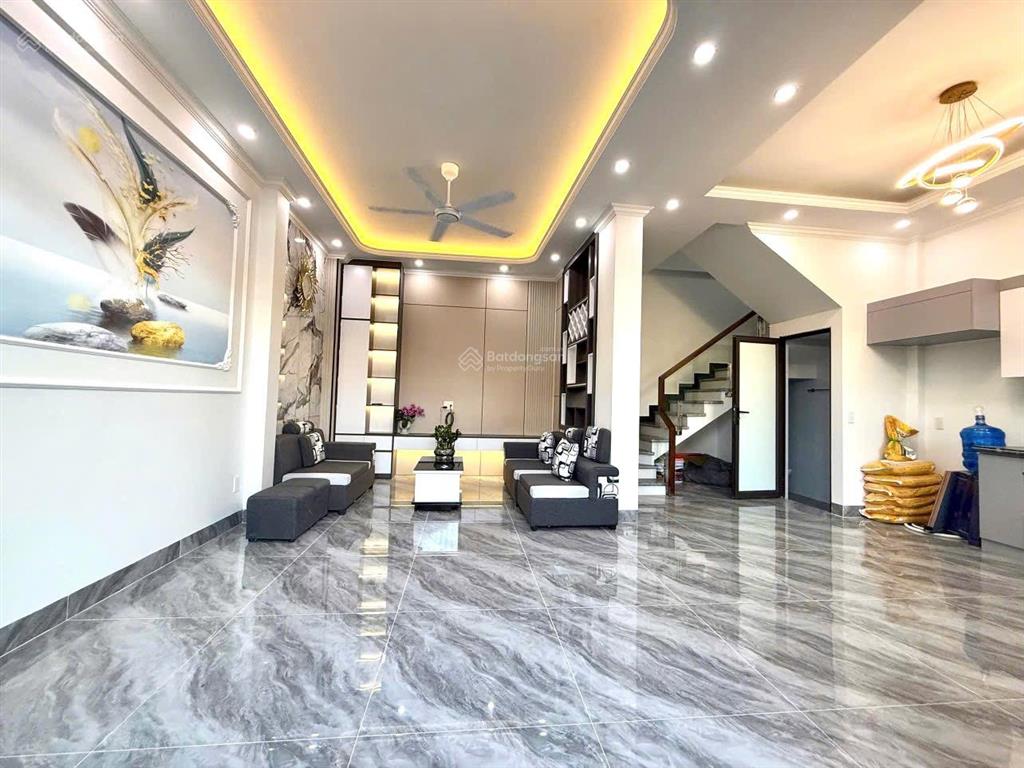 Chính chủ bán nhà trong ngõ đường 208 vân tra, an đồng, độc lập, ô tô đỗ sát nhà, sân cổng