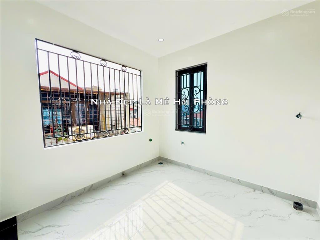 Chính chủ cần tiền hạ giá bán nhà 3 tầng độc lập, mặt ngõ kinh doanh nhỏ lẻ