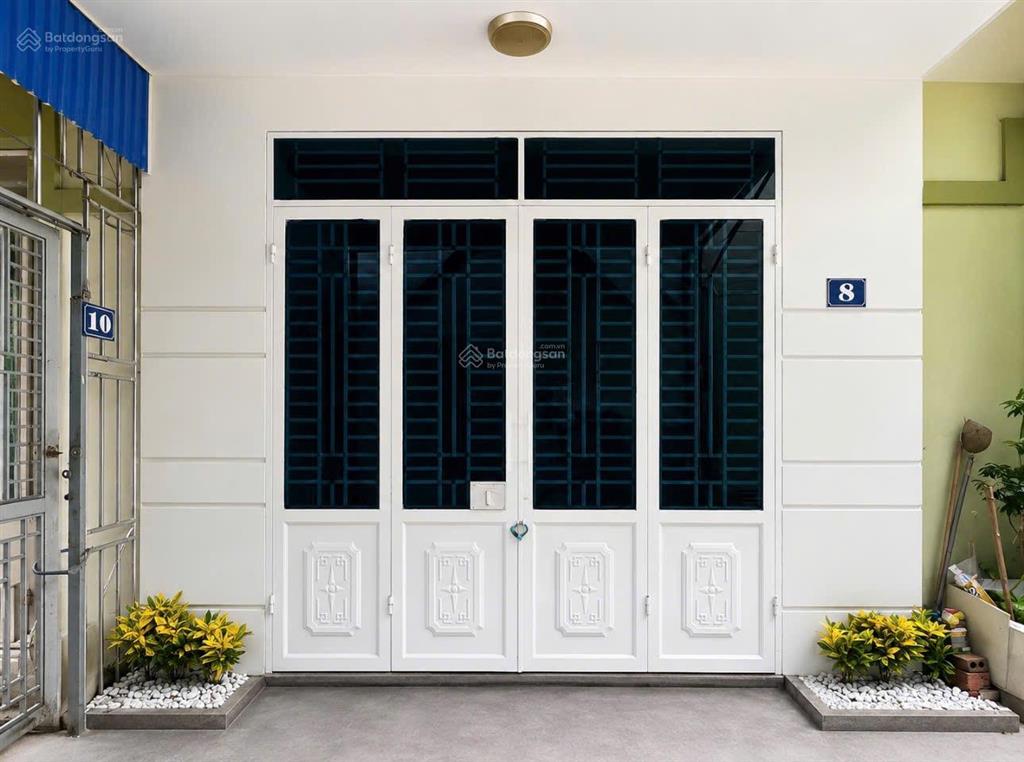 Chính chủ bán căn nhà 3 tầng mái bằng ô tô đỗ gần sát cửa hoàng mai, chỉ với giá 2.150 tỷ