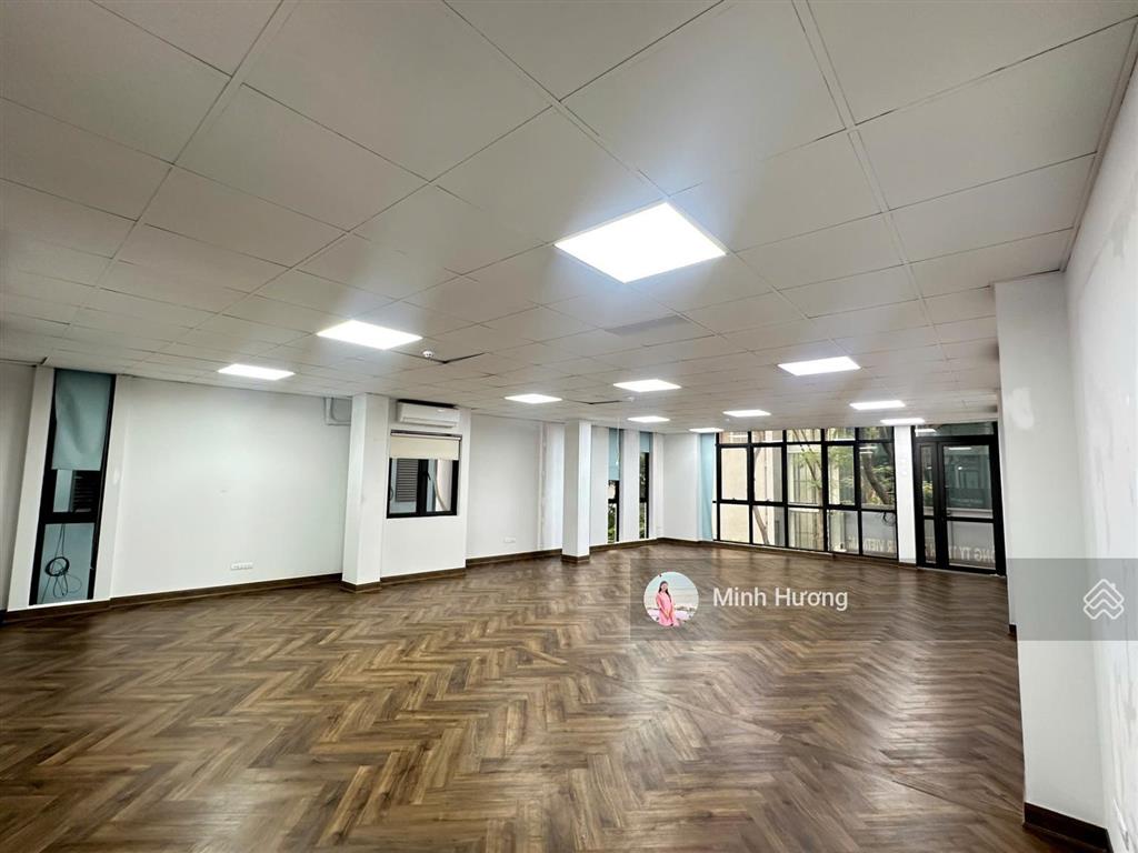 Văn phòng siêu đẹp 2 mặt thoáng tại phố dịch vọng hậu, cầu giấy. 100m2 giá rẻ